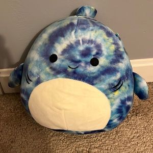 8” Luther the shark squishmallow